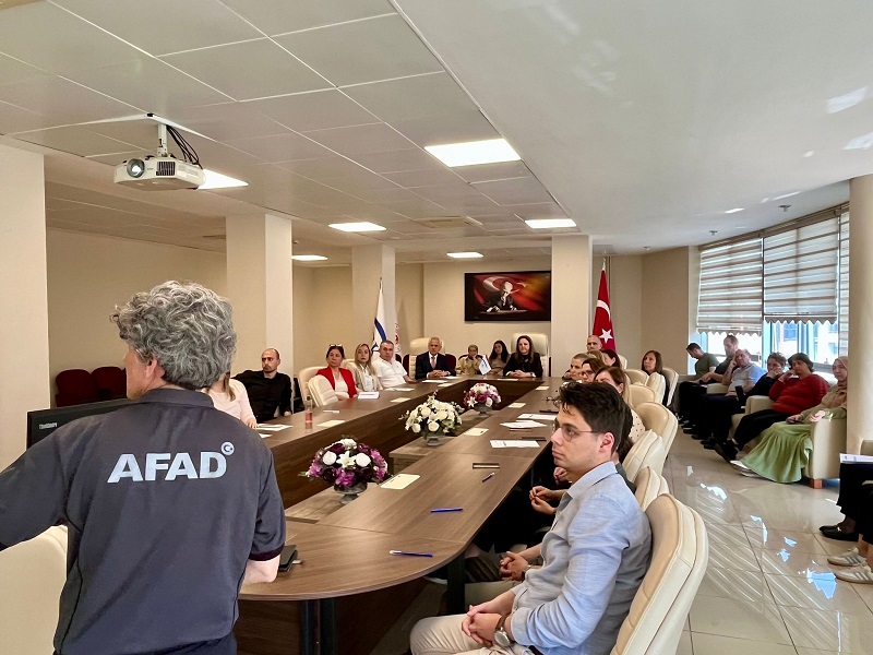 İl Sosyal Güvenlik Kurumu Müdürlüğü Personeline Afet Bilinci Eğitimi Verildi.